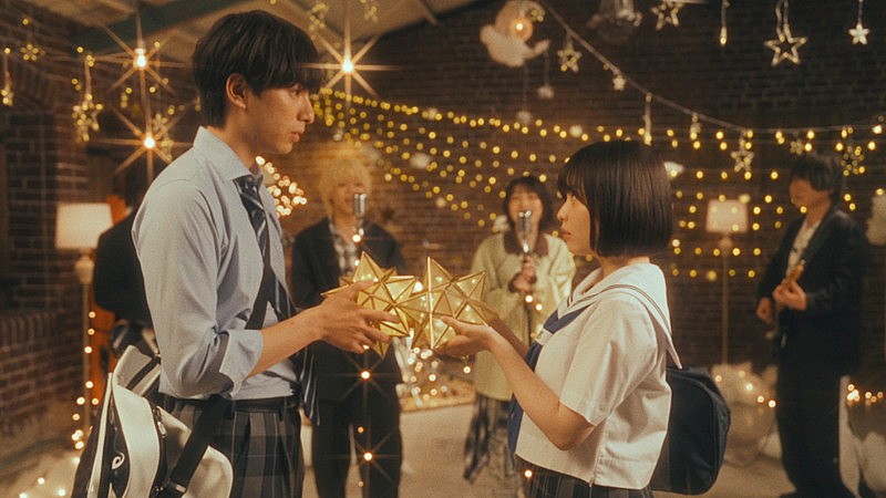 ねぐせ。「ねぐせ。、ロマンチックな「織姫とBABY feat. 汐れいら」MV公開」1枚目/4